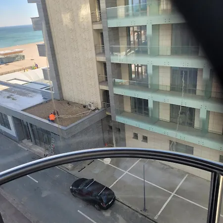 Apartment White Tower Seawiev Mamaia